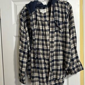 American Eagle hooded blue and green flannel